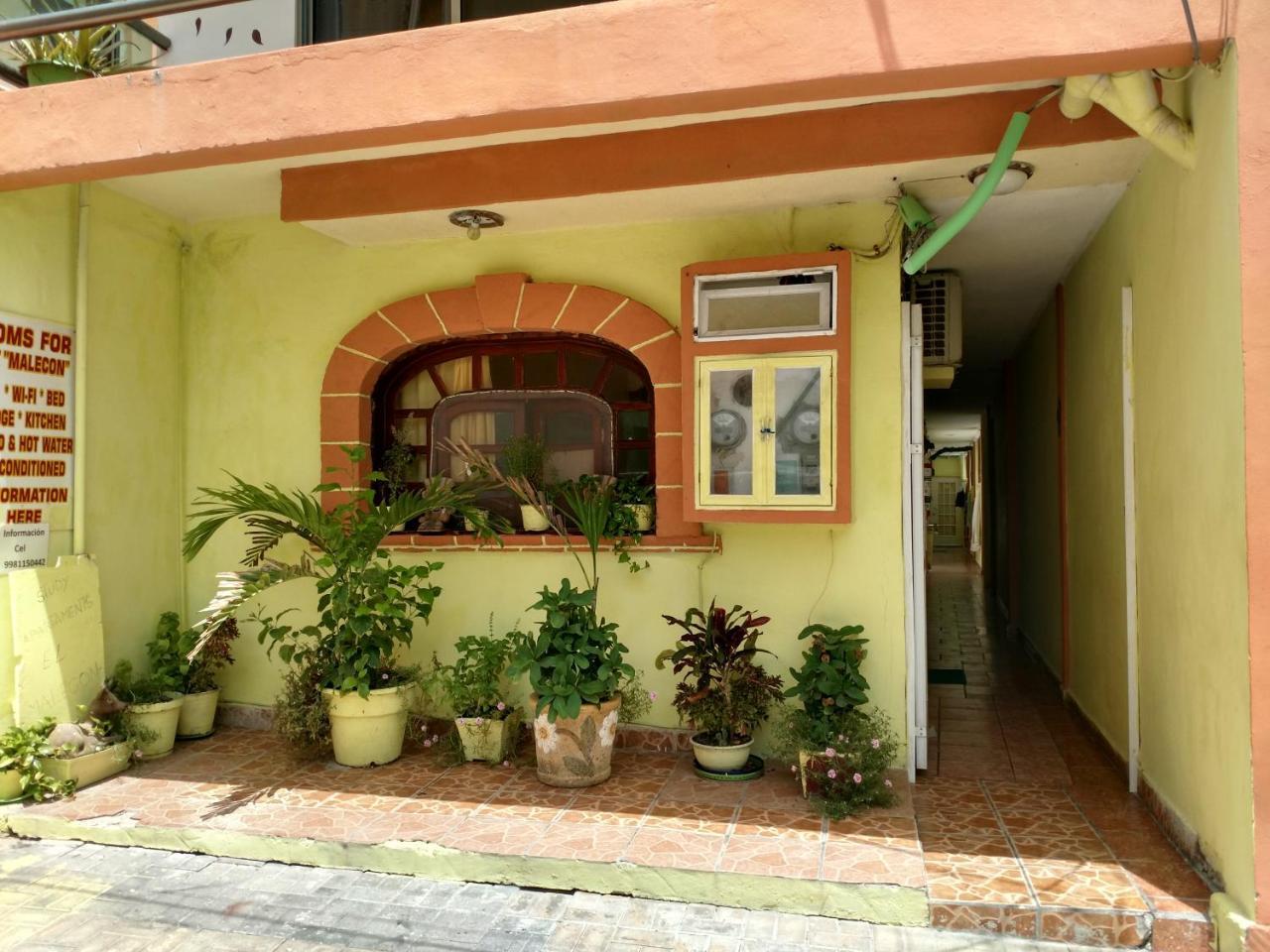 איסלה מוחרס El Malecon, Central Mini Apartments מראה חיצוני תמונה