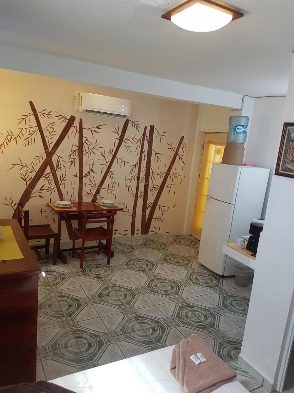 איסלה מוחרס El Malecon, Central Mini Apartments מראה חיצוני תמונה